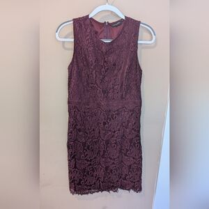 Elegant Lace Sleeveless Dress - Burgundy
